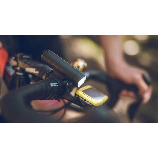 Переднє світло LEZYNE CLASSIC DRIVE XL 700+ FRONT чорний матовий 700 люменівів Y17