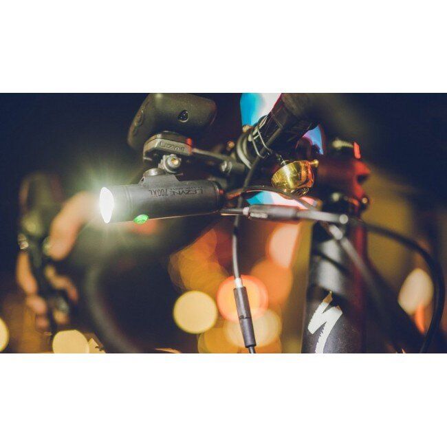 Переднє світло LEZYNE CLASSIC DRIVE XL 700+ FRONT чорний матовий 700 люменівів Y17