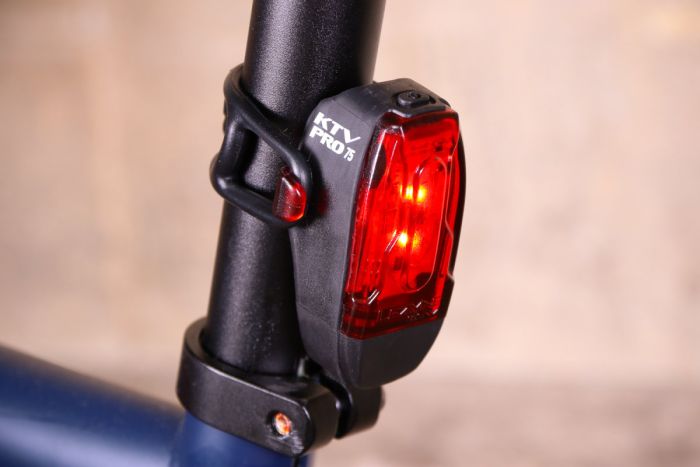 Заднє світло LEZYNE KTV PRO DRIVE REAR Чорний 75 люменів Y13