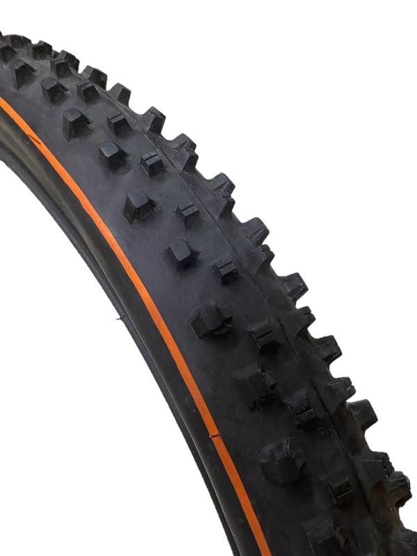 Покришка Maxxis Wet Scream 26x2.20, 60DW, SuperTacky чорно-помаранчева